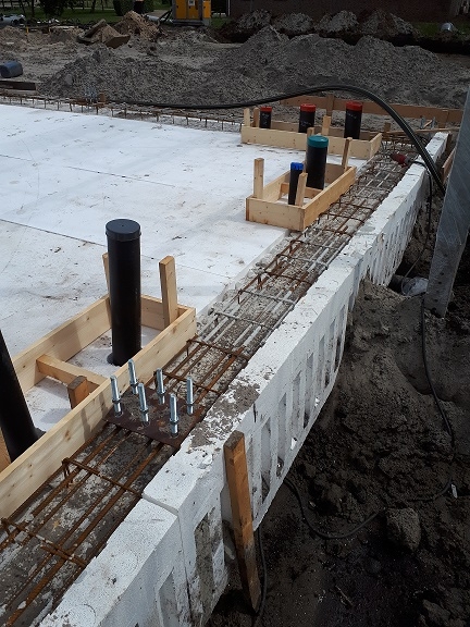 komkommerkwekerij fundering - leidingwerk